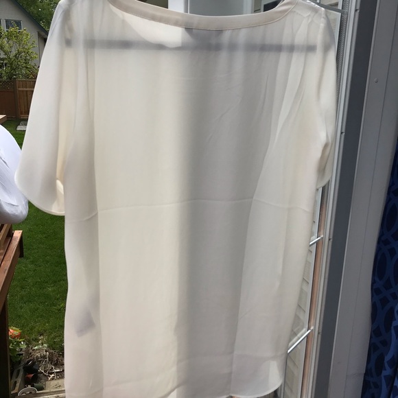 Sheer white Banana Republic Tee size M - Picture 2 of 3